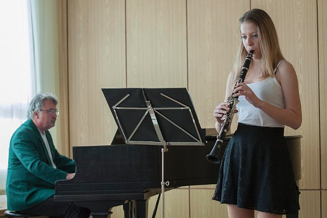 Žákovský koncert v sále ZUS Zastávka 16.4.2015