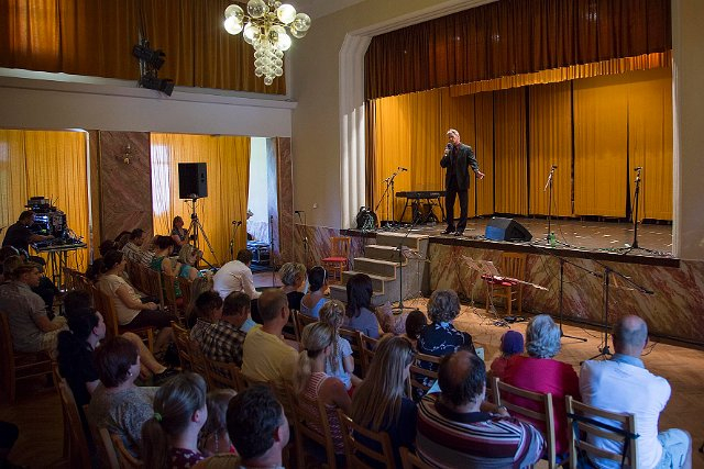 Závěrečný žákovský koncert v sále Dělnického domu Zastávka 4.6.2015
