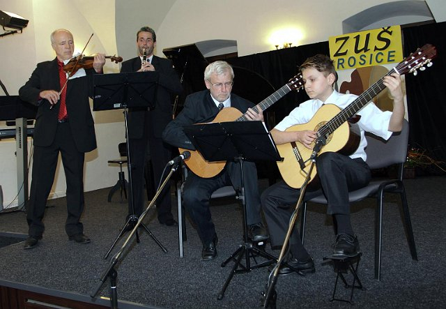 Slavnostní koncert k 60. výročí založení školy v ZKC Rosice 28.3.2014