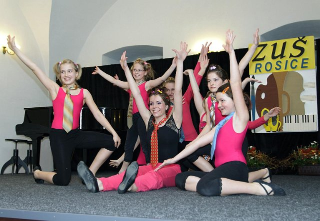 Slavnostní koncert k 60. výročí založení školy v ZKC Rosice 28.3.2014