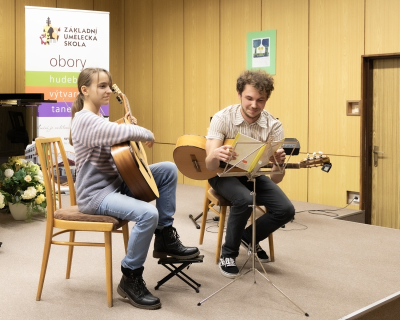 Žákovský koncert a výstava Zastávka 21. 11. 2024 (HO, VO)