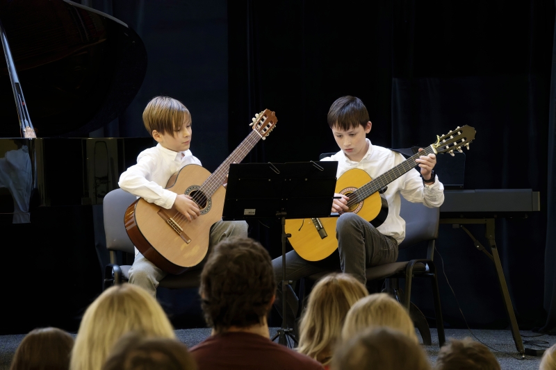 Žákovský koncert a výstava Rosice 22. 11. 2024 (HO, VO)