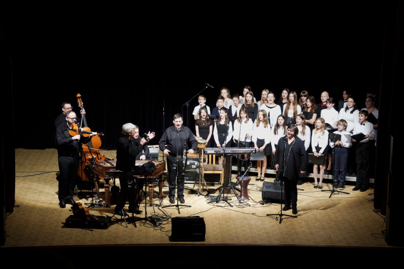 Koncert pěveckého sboru Anmaro s Hradišťanem a Jiřím Pavlicou, Rosice KD Cristal 9. 12. 2024 (HO)