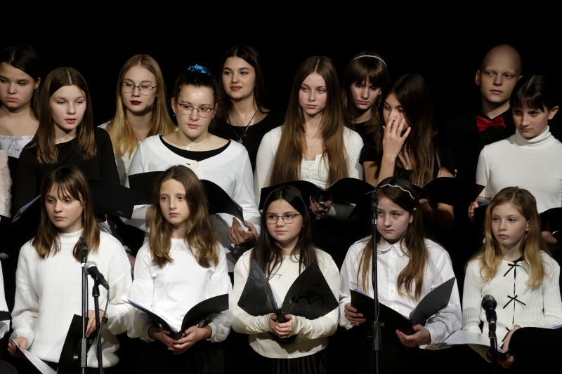 Koncert pěveckého sboru Anmaro s Hradišťanem a Jiřím Pavlicou, Rosice KD Cristal 9. 12. 2024 (HO)