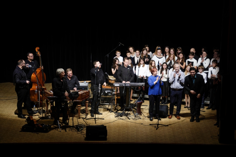 Koncert pěveckého sboru Anmaro s Hradišťanem a Jiřím Pavlicou, Rosice KD Cristal 9. 12. 2024 (HO)