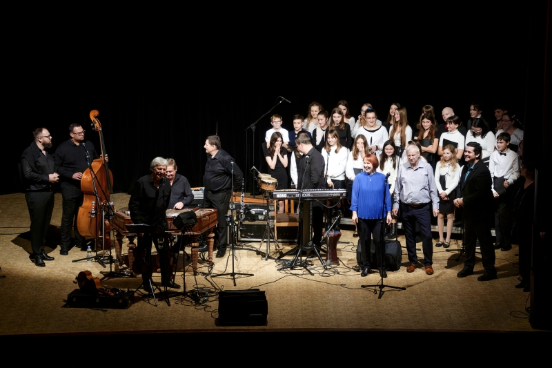 Koncert pěveckého sboru Anmaro s Hradišťanem a Jiřím Pavlicou, Rosice KD Cristal 9. 12. 2024 (HO)