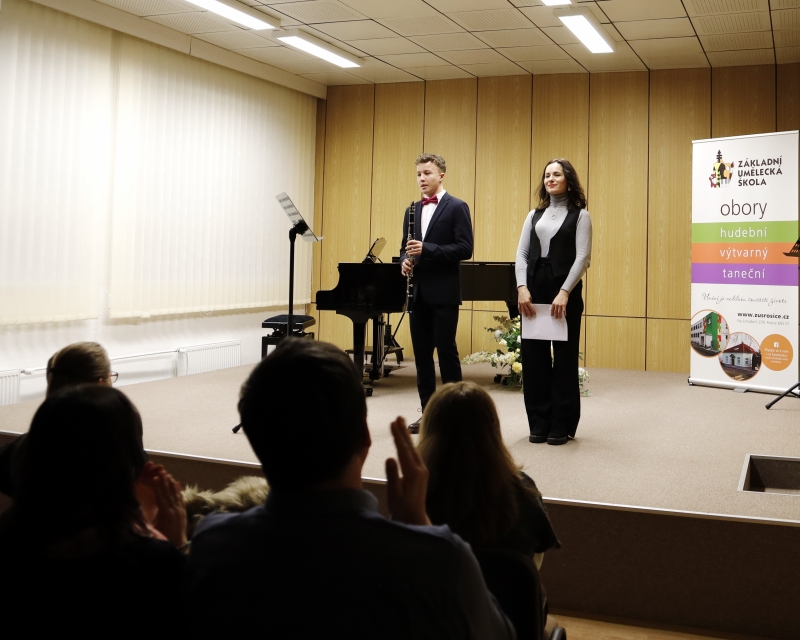 Žákovský koncert s výstavou Zastávka 6. 2. 2025 (HO, VO)