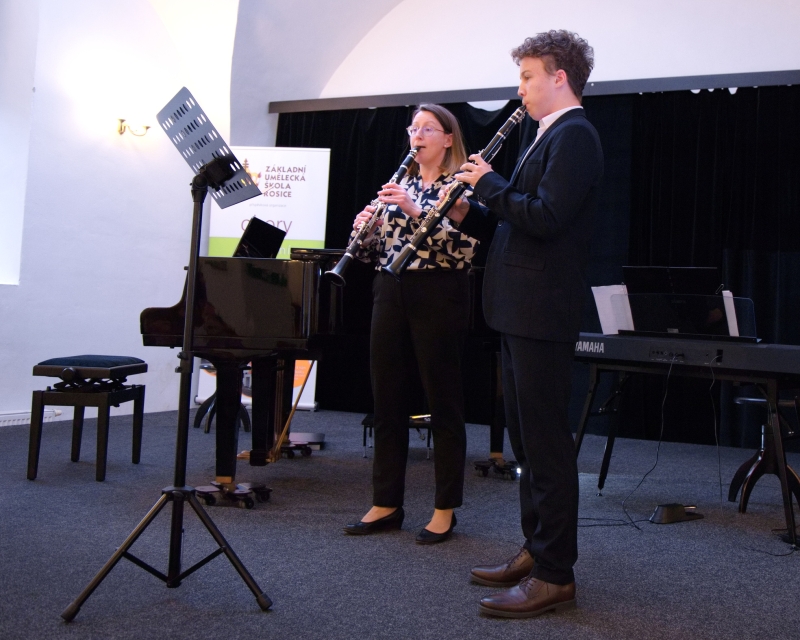 Žákovský koncert s výstavou Rosice 28. 3. 2025 (HO, VO)