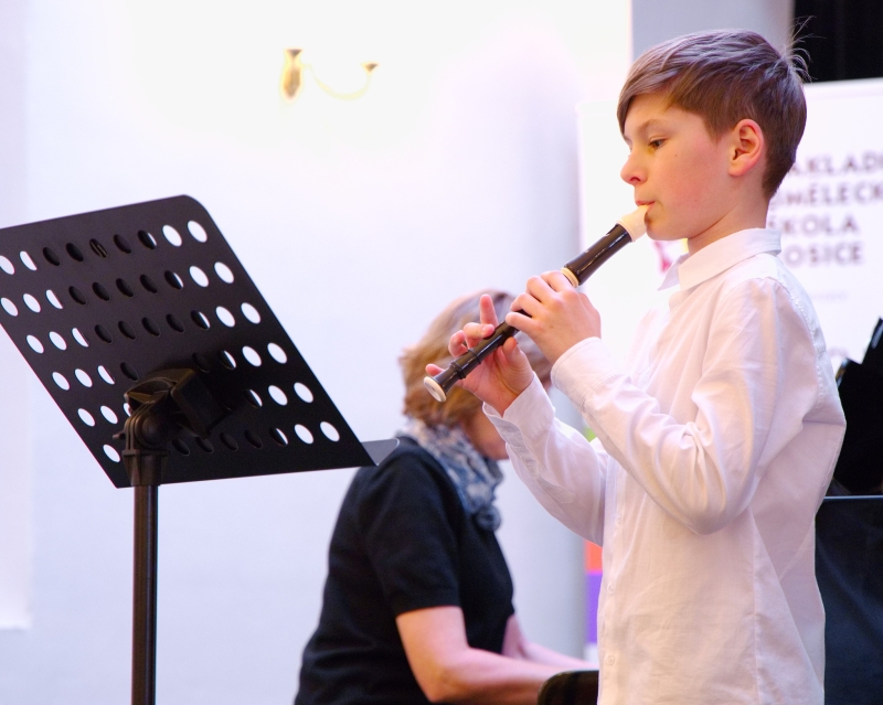 Žákovský koncert s výstavou Rosice 28. 3. 2025 (HO, VO)