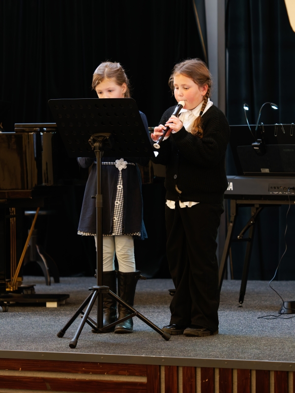 Žákovský koncert a výstava Rosice 7. 11. 2025 (HO, VO)