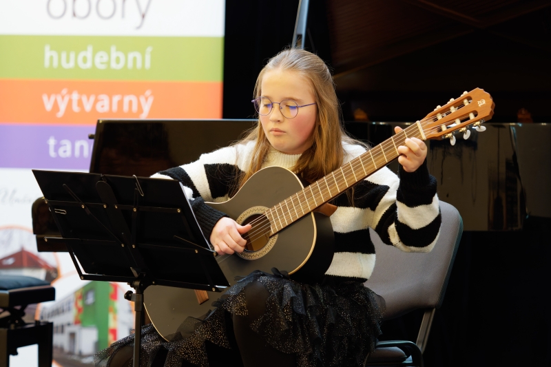 Žákovský koncert a výstava Rosice 7. 11. 2025 (HO, VO)