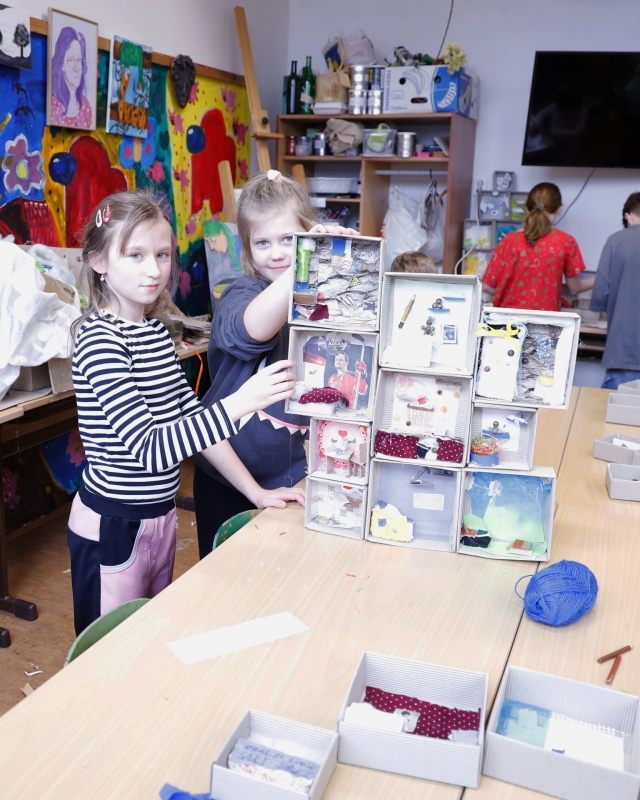 Výtvarný obor Zastávka - práce v hodině LEDEN 2025