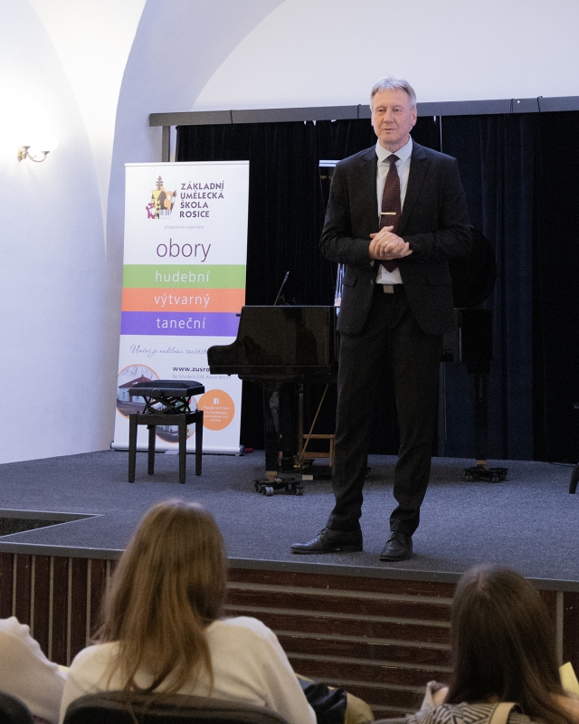Žákovský koncert a výstava Rosice 13. 2. 2026 (HO, VO)