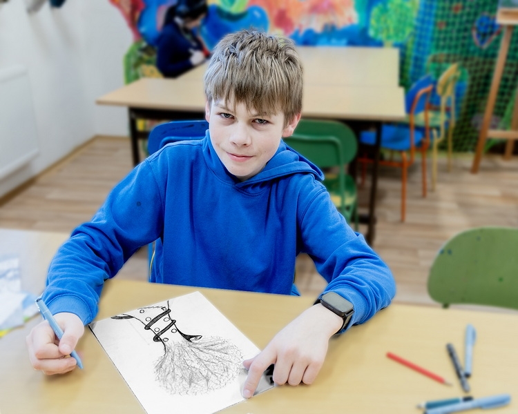 Absolventi školního roku 2025-2026 a jejich tabla (HO, VO, TO)
